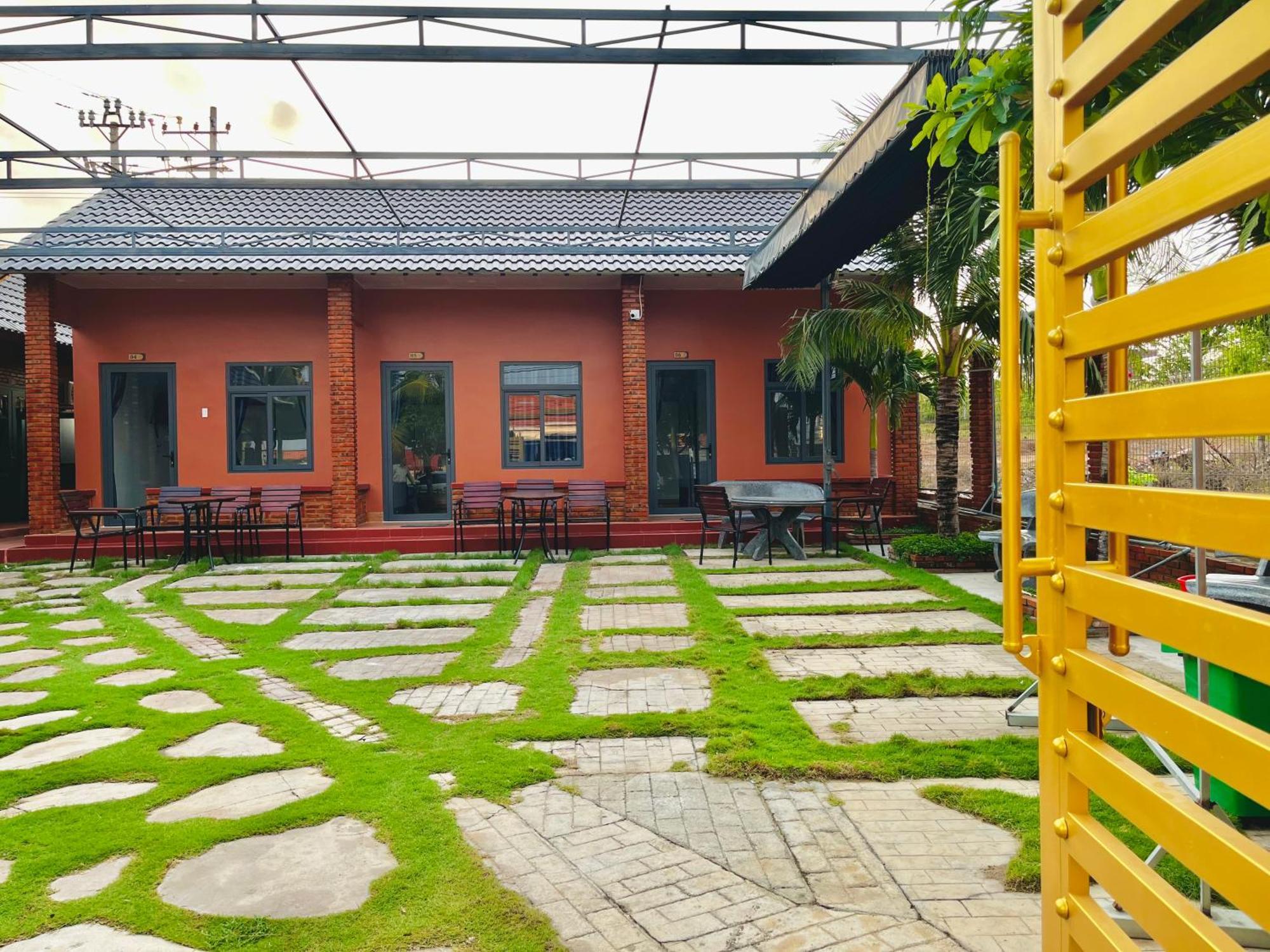 Binh Minh Homestay - Doc Let Ninh Hoa Exterior photo